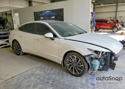 2020 Hyundai Sonata Limited z USA, uszkodzony, nr VIN 5NPEH4J26LH019486
